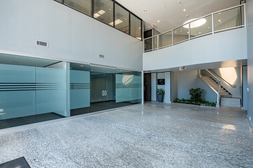 More Photos Of 25227 Grogans Mill Rd, The Woodlands Office For Lease