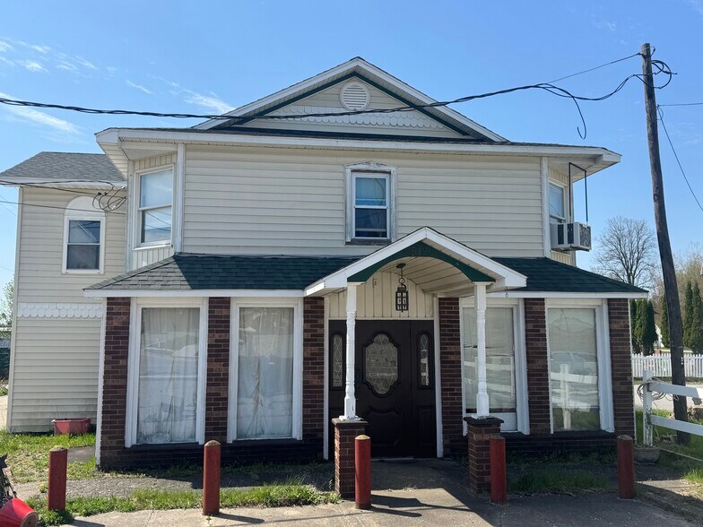 Primary Photo Of 512 E Houghton Ave, West Branch Flex For Sale