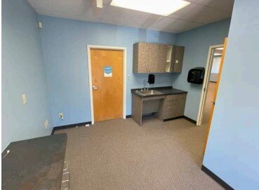 More Photos Of 40 E North St, Eureka Unknown For Lease