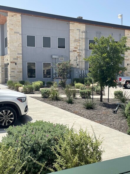 More Photos Of 9025 W State Highway 29, Liberty Hill Storefront Retail Office For Sale