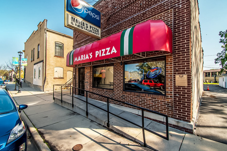 Primary Photo Of 134 S Main St, Oregon Restaurant For Sale