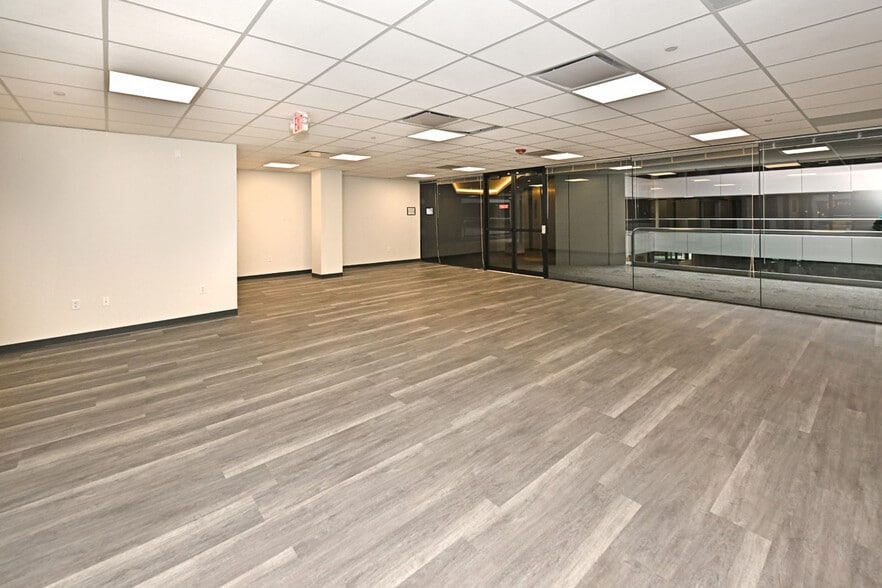 More Photos Of 50 Tice Blvd, Woodcliff Lake Office For Lease