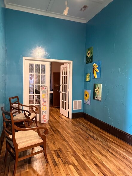 More Photos Of 819 West Ave, Lenoir Restaurant For Sale