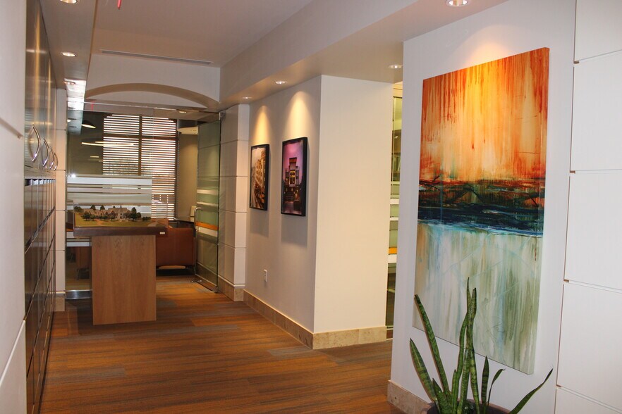 More Photos Of 3515 W 75th St, Prairie Village Office For Lease