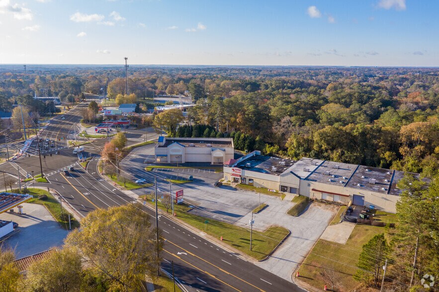 More Photos Of 3429 Covington Hwy, Decatur Storefront For Lease