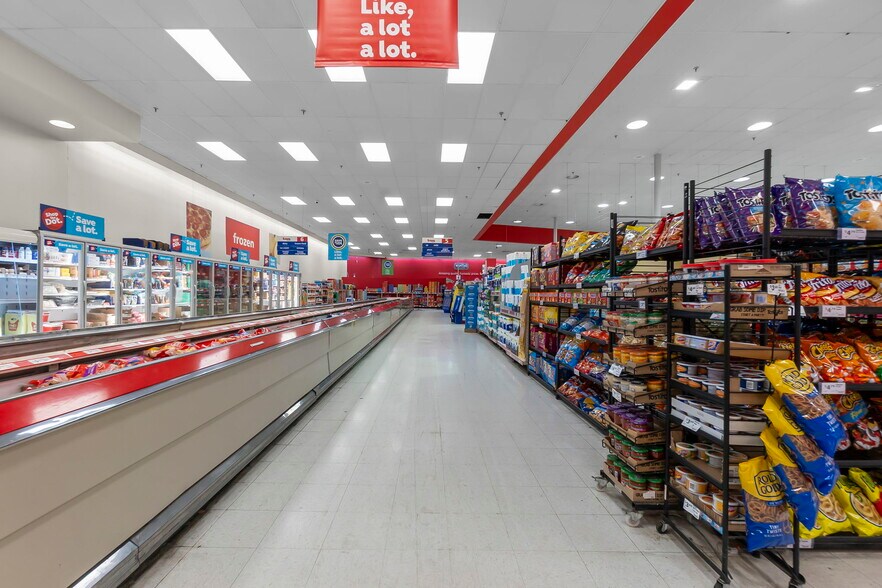More Photos Of 121 S Sprigg St, Cape Girardeau Supermarket For Sale