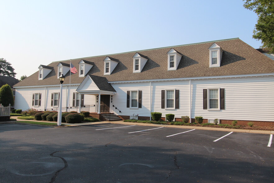 Primary Photo Of 800 Newtown Rd, Virginia Beach Office For Lease