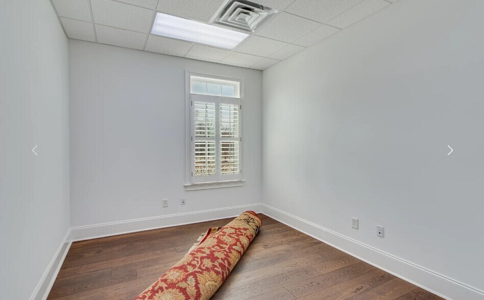 More Photos Of 5650 Georgia Highway 400, Cumming Office For Lease
