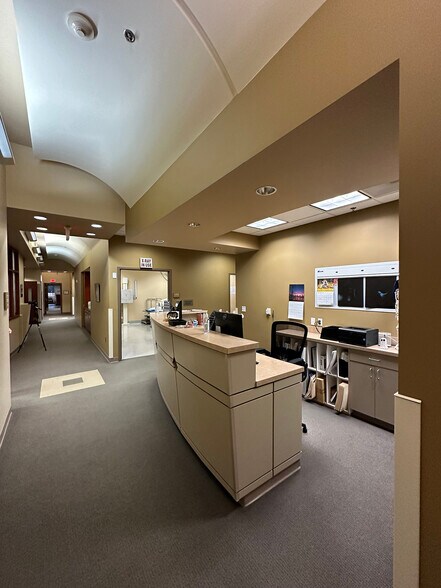 More Photos Of 1515 NW 18th Ave, Portland Medical For Lease