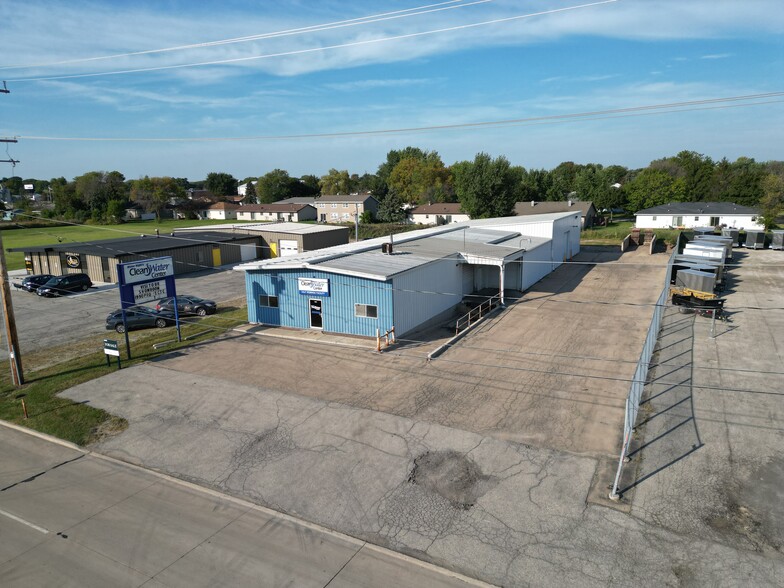 Primary Photo Of 2150 American Dr, Neenah Flex For Lease