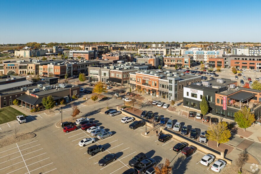 More Photos Of 1631 SW Main St, Ankeny Storefront Retail Office For Lease