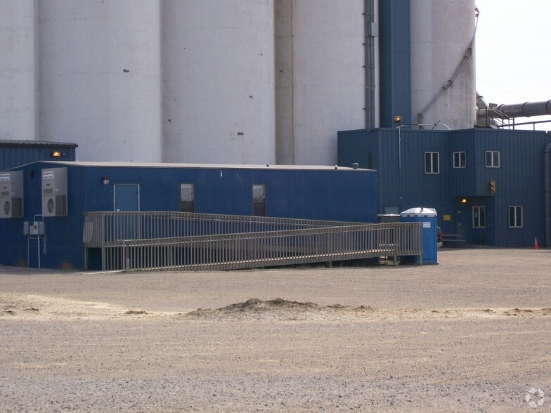 More Photos Of 500-600 30th Ave NE, Minneapolis Warehouse For Lease