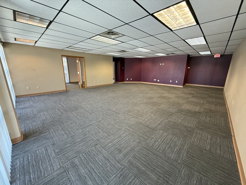 More Photos Of 6514 Odana Rd, Madison Freestanding For Lease