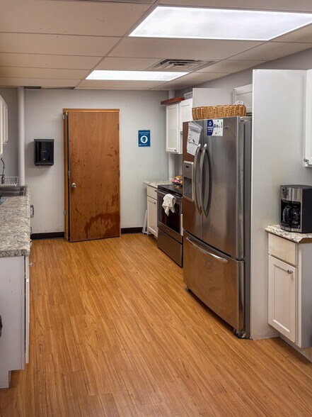 More Photos Of 120 Webster St, Pawtucket Manufacturing For Sale