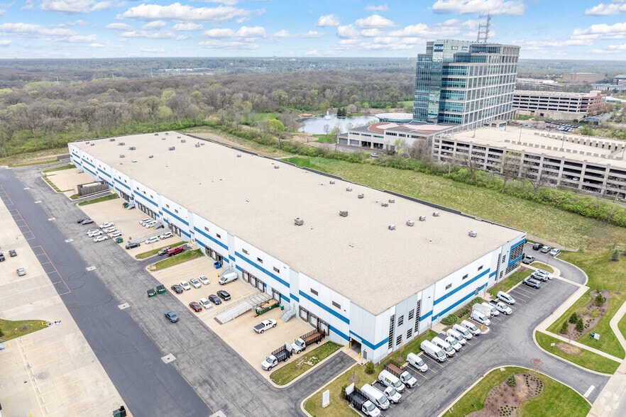 More Photos Of 3600 Lacey Rd, Downers Grove Warehouse For Sale