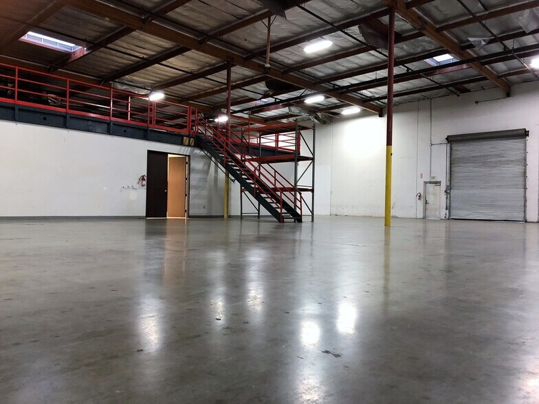 More Photos Of 13865 Magnolia Ave, Chino Warehouse For Lease