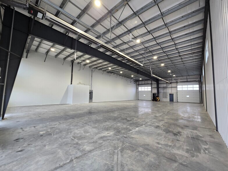 More Photos Of 37 Burnt Basin St, Red Deer County Industrial For Lease