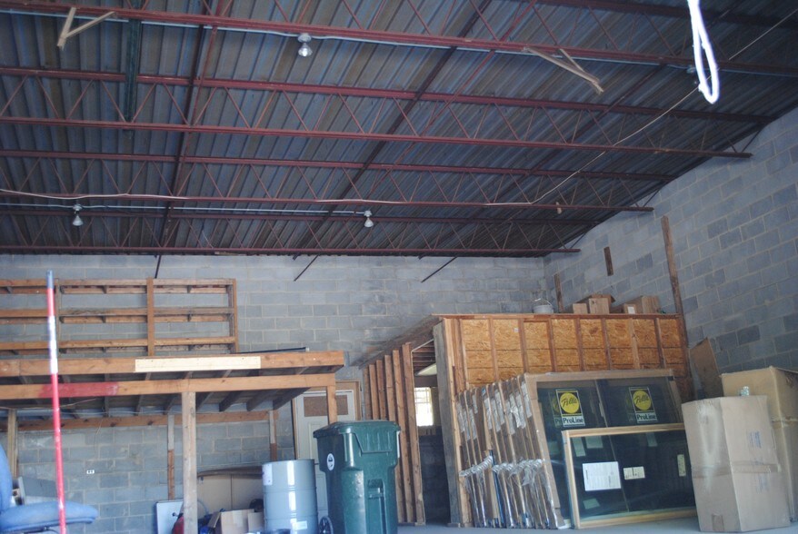 More Photos Of 3006 Dodds Ave, Chattanooga Light Manufacturing For Sale