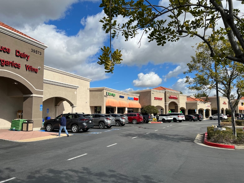 More Photos Of 39381 Los Alamos Rd, Murrieta Unknown For Lease