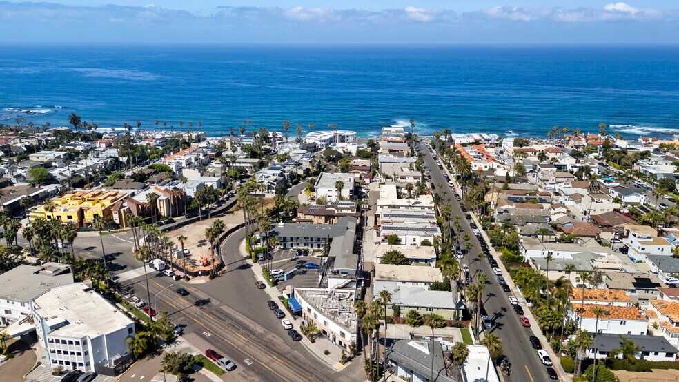 More Photos Of 6780-6786 La Jolla Blvd, La Jolla Storefront Retail Residential For Sale