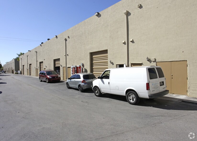 More Photos Of 8325 W 24th Ave, Hialeah Light Distribution For Lease
