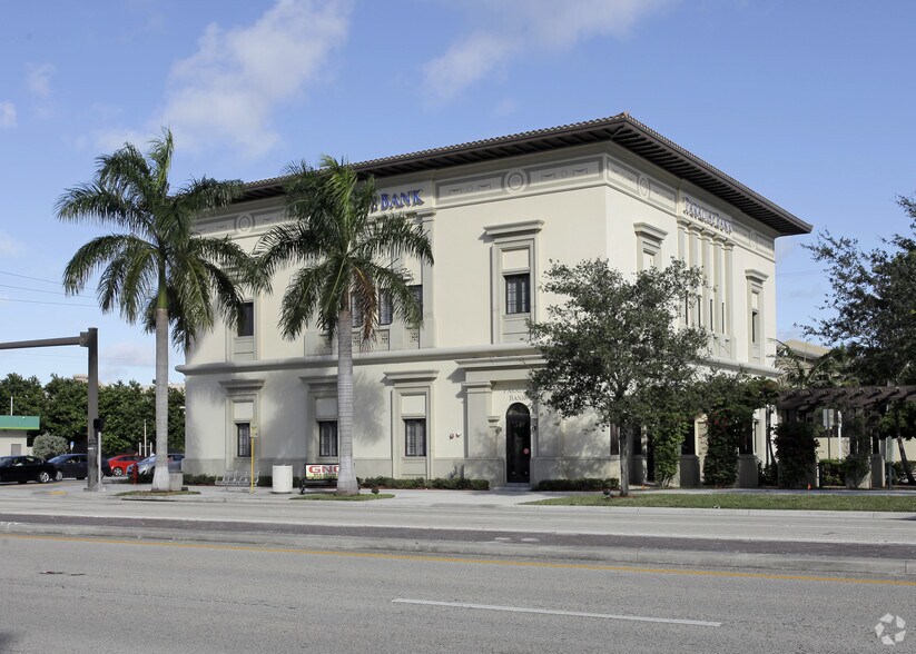 More Photos Of 540 N Federal Hwy, Fort Lauderdale Bank For Lease