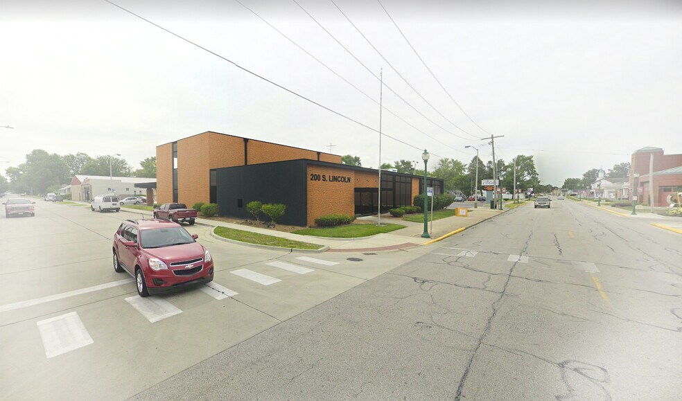 More Photos Of 200 S Lincoln Ave, O'Fallon Medical For Lease