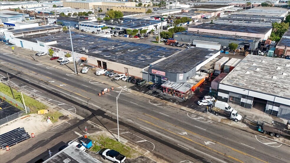 More Photos Of 3595 NW 54th St, Miami Warehouse For Sale