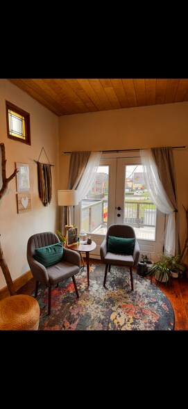 More Photos Of 719 S 5th St, Milwaukee Storefront Retail Residential For Sale