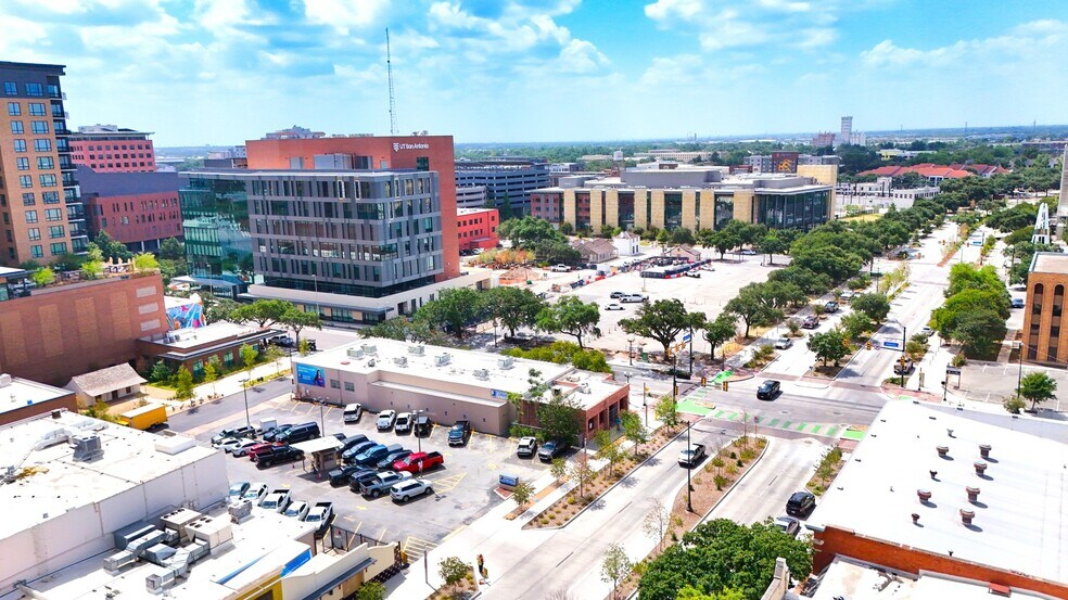 More Photos Of 717 Dolorosa St, San Antonio Office For Lease
