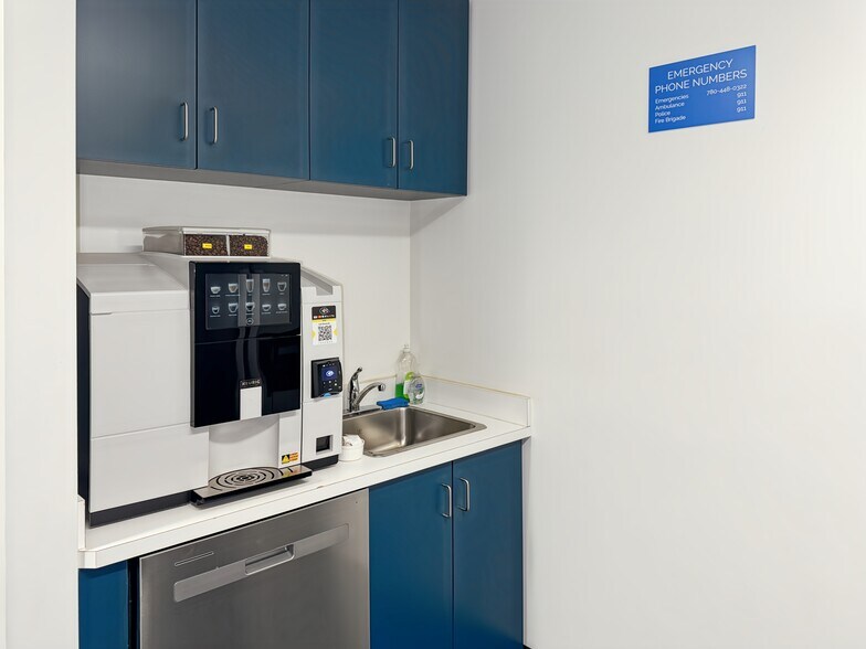 More Photos Of 10611 98th Ave NW, Edmonton Coworking Space