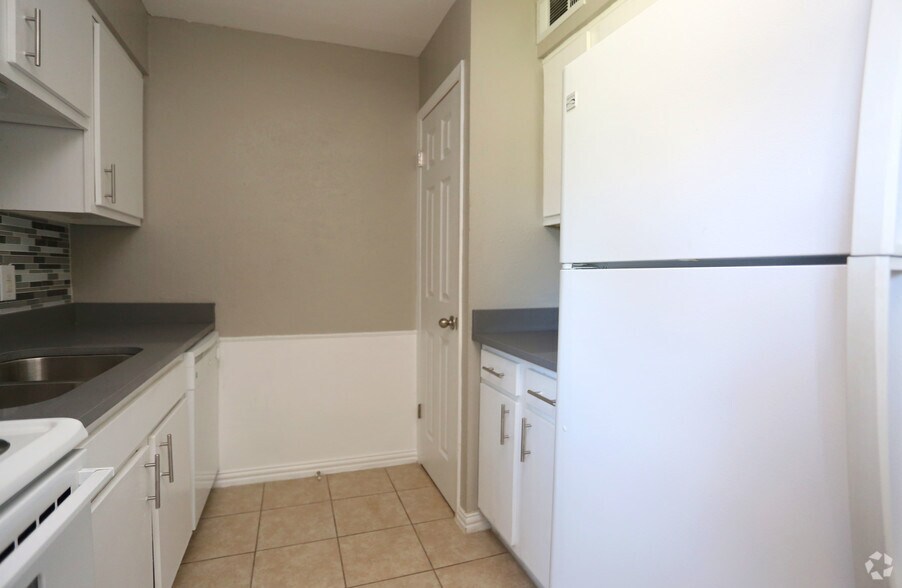 More Photos Of 5601 Birchman Ave, Fort Worth Apartments For Sale