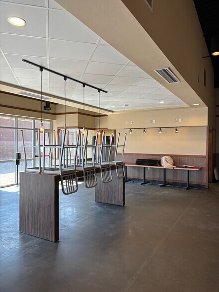 More Photos Of 218 Park Dr, Weirton General Retail For Lease