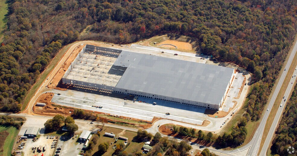 More Photos Of 480 Village Pkwy, Pendergrass Distribution For Lease
