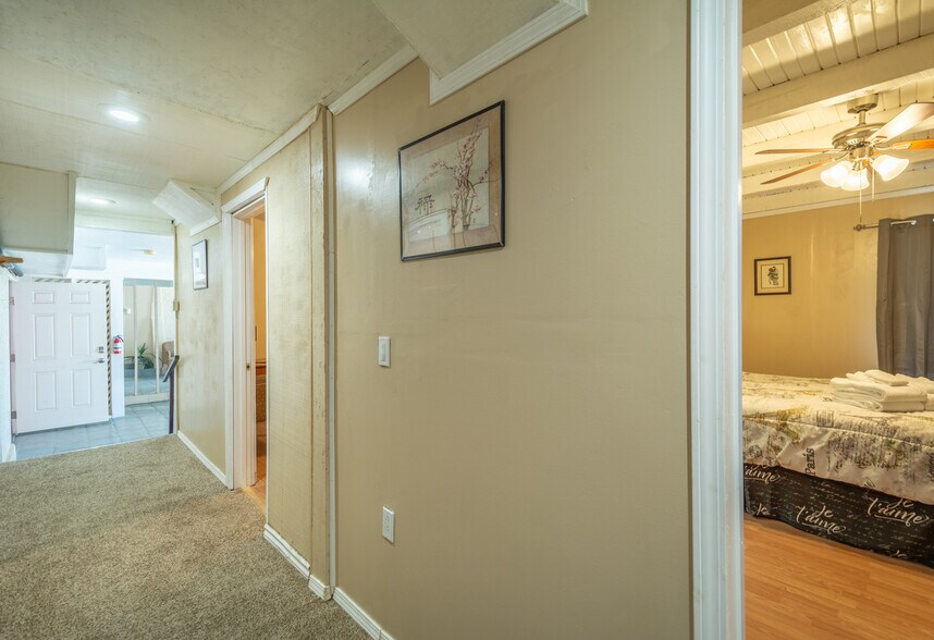 More Photos Of 2306 Sudderth Dr, Ruidoso General Retail For Sale