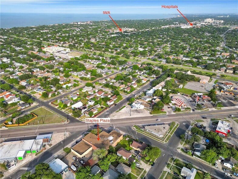 More Photos Of 2001 S Staples St, Corpus Christi Office For Sale