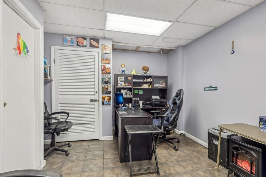 More Photos Of 1741 Princeton Ave, Lawrence Auto Repair For Sale