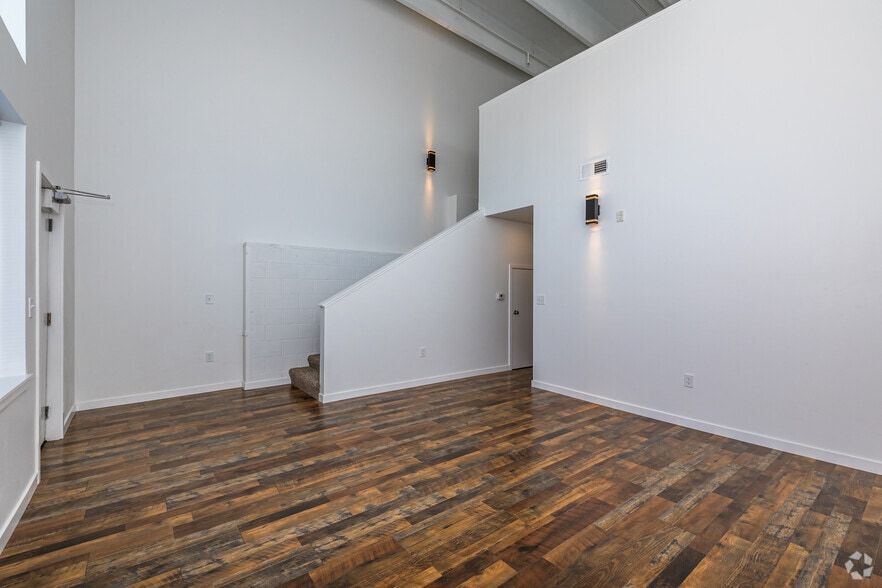 More Photos Of 401 Charlotte St, Kansas City Apartments For Sale
