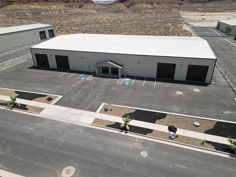 More Photos Of 975 S. 5600 W., Hurricane Unknown For Lease