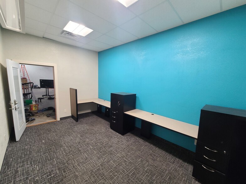 More Photos Of 2360 N Nevada Ave, Minneapolis Warehouse For Sale