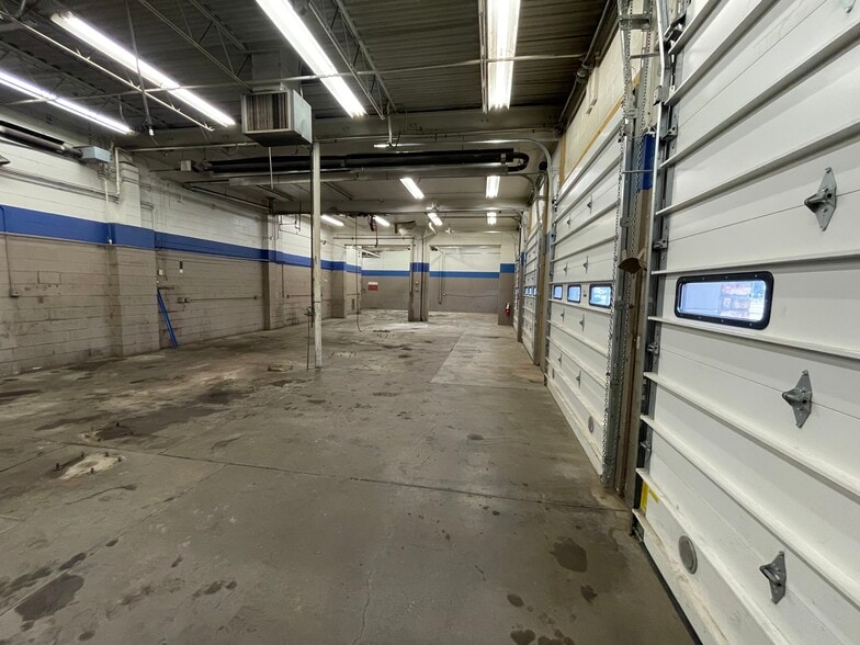 More Photos Of 5500 W Broadway Ave, Minneapolis Storefront Retail Office For Sale