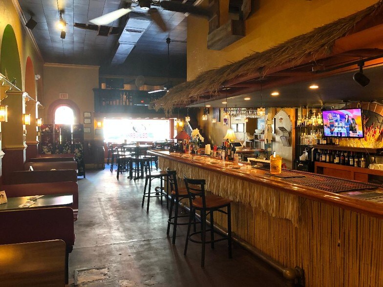 More Photos Of 911 Noble St, Anniston Storefront Retail Office For Sale