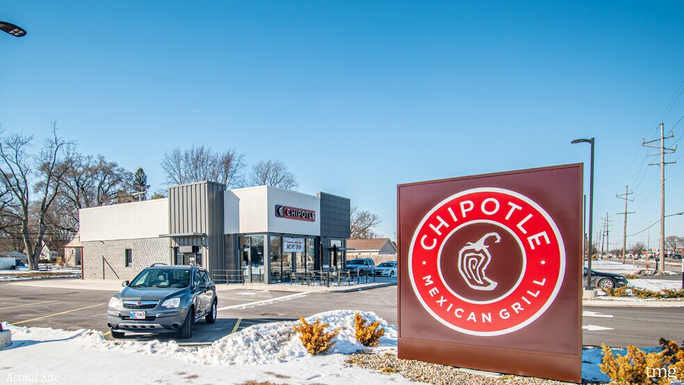 More Photos Of 1205 Main St, Crown Point Freestanding For Sale