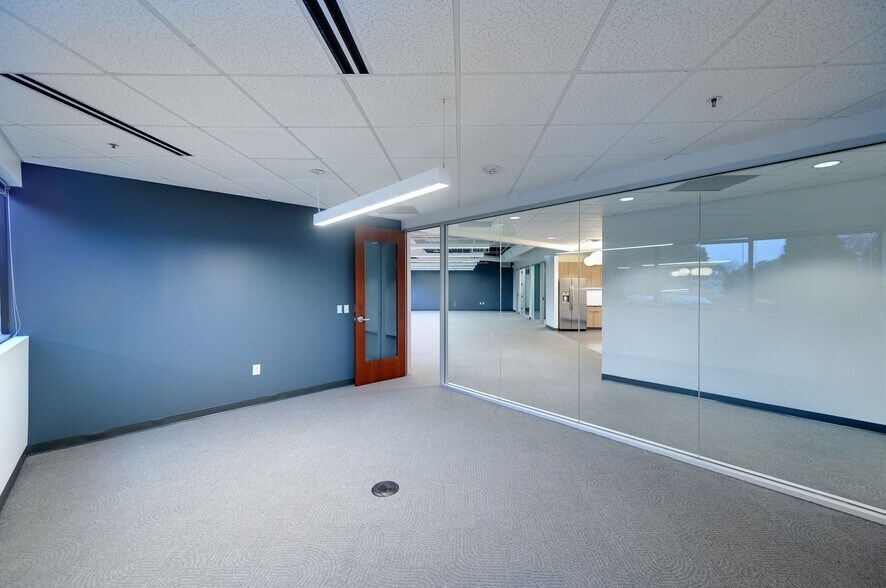 More Photos Of 4800 Falls of Neuse Rd, Raleigh Office For Lease