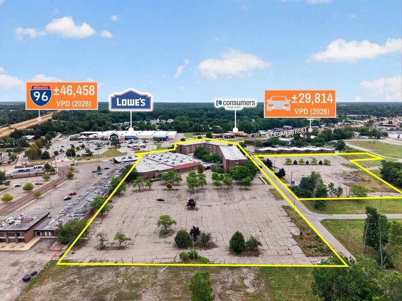 More Photos Of 6820 S Cedar St, Lansing Hotel For Sale
