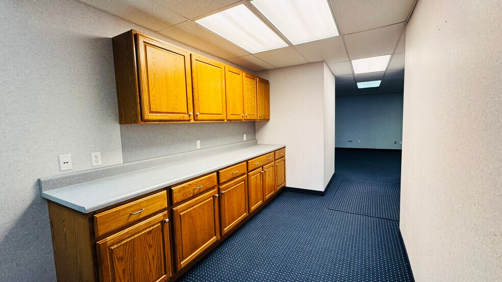 More Photos Of 2323 Gull Rd, Kalamazoo Medical For Lease