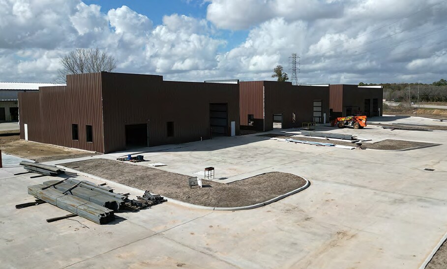 More Photos Of 4711 E Richey Rd, Humble Warehouse For Sale