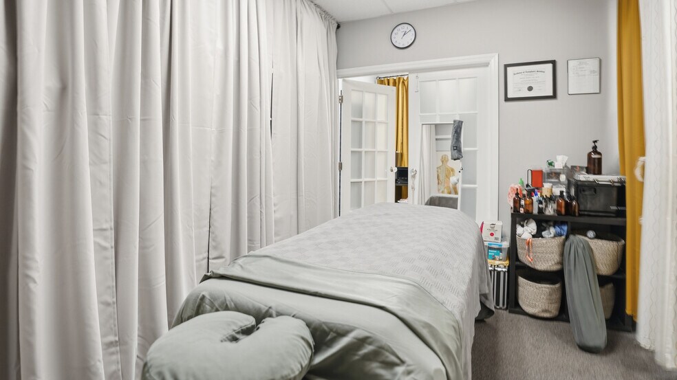 More Photos Of 450 Sunrise Hwy, Rockville Centre Office Residential For Sale