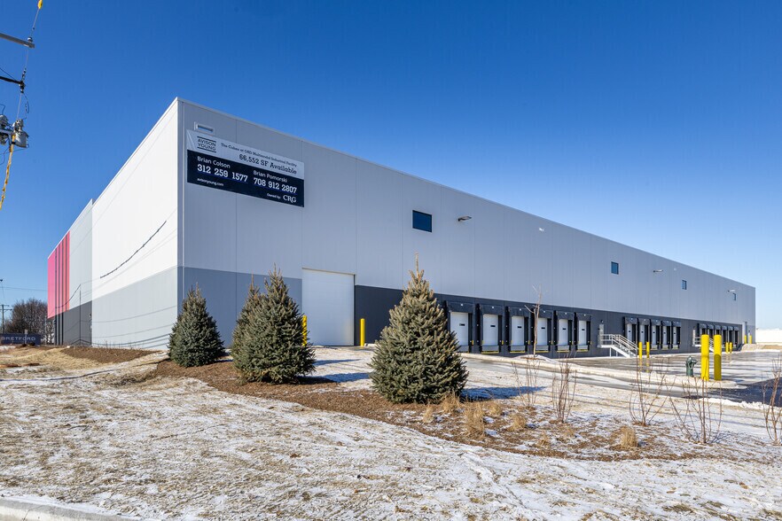 More Photos Of 10698 Seymour Ave, Franklin Park Warehouse For Lease