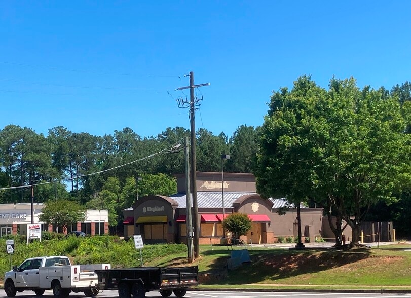 More Photos Of 4985 Flat Shoals Pky, Decatur General Retail For Sale